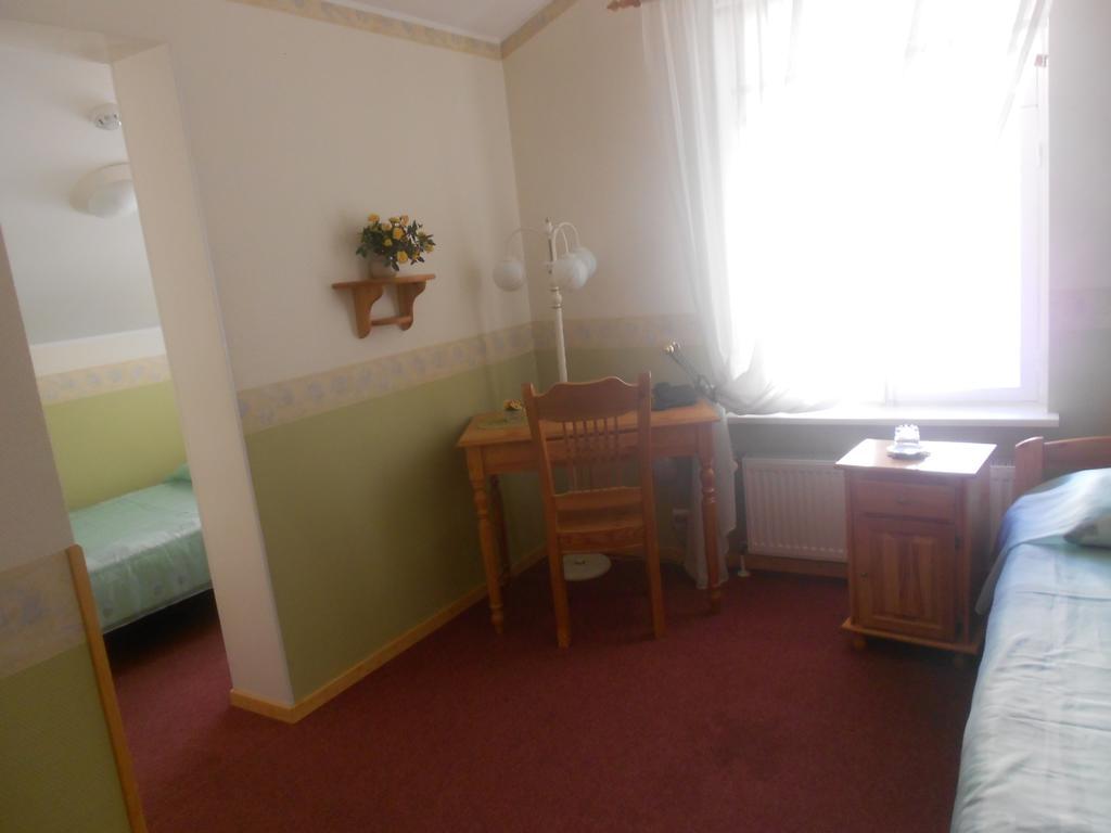 Poska Villa Guesthouse Tallinn Room photo