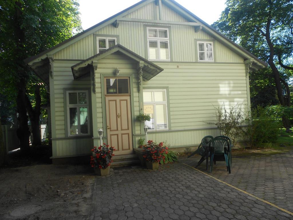 Poska Villa Guesthouse Tallinn Exterior photo