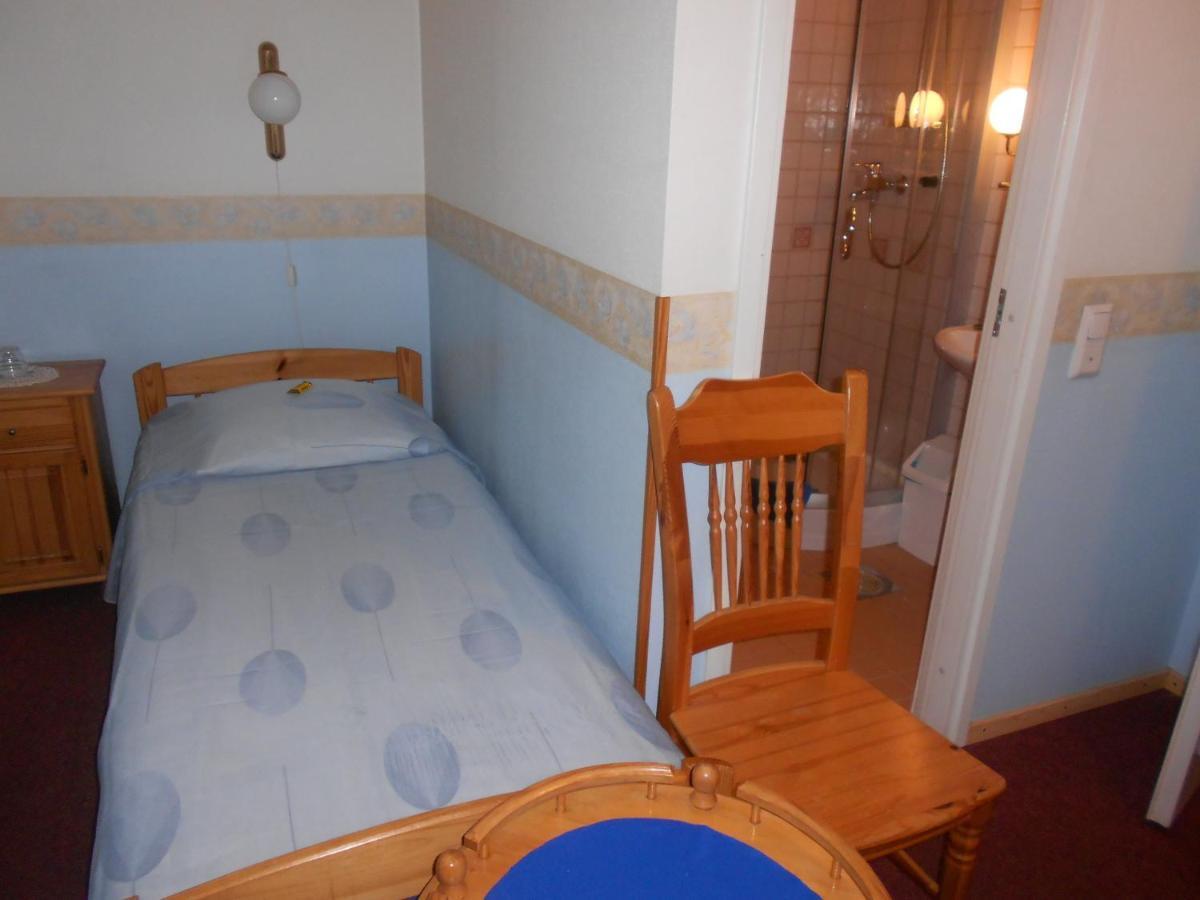 Poska Villa Guesthouse Tallinn Room photo